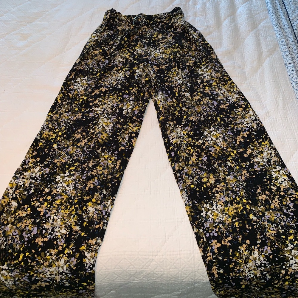 Jessica Simpson - High Waist Wide Leg Pants